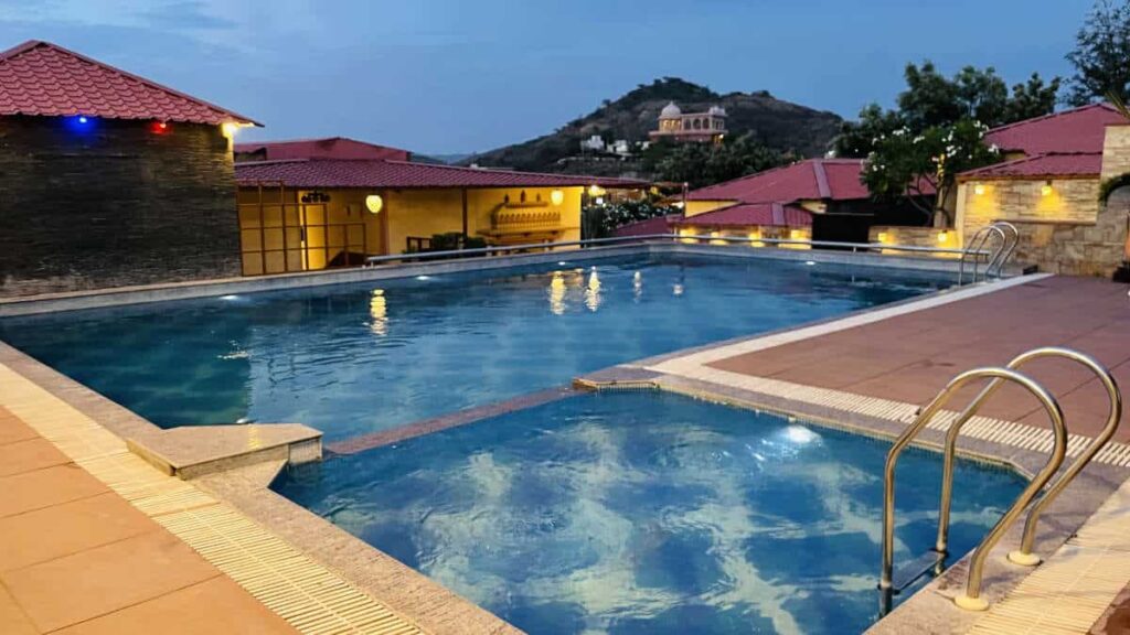 Vijay garh resort pool